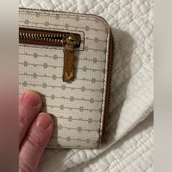 FOSSIL “Emma” RFID Wallet - Picture 4 of 7